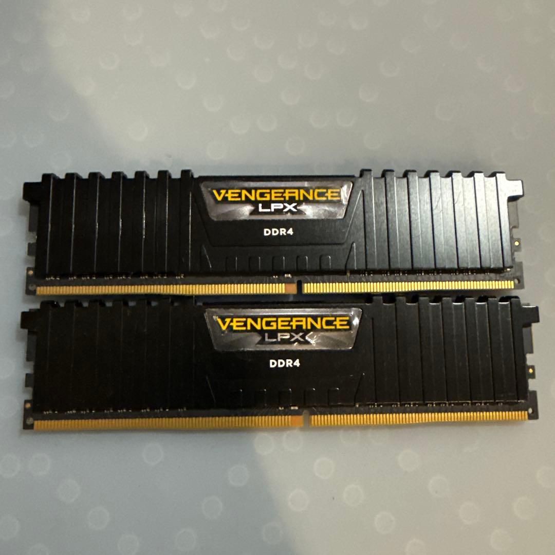 CORSAIR DDR4-2666MHz デスクトップPC用 メモリモジュール