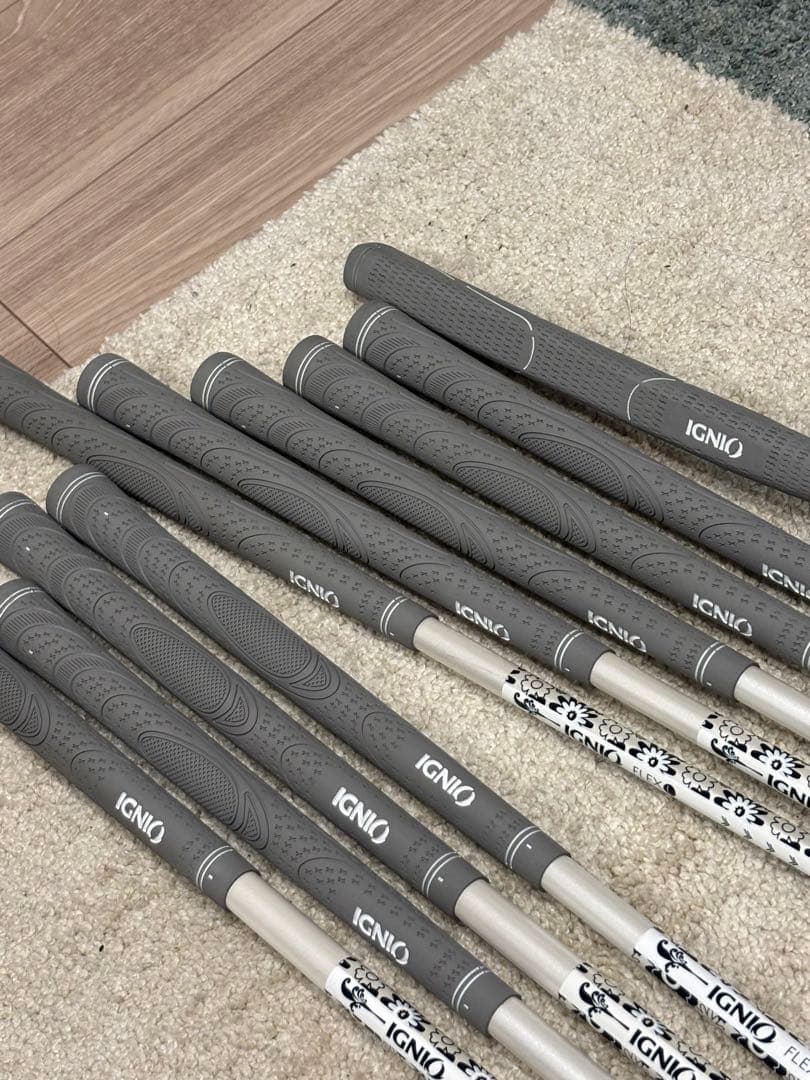 ※ガチャ 【レディース】IGNIOゴルフクラブセット　右利き用
