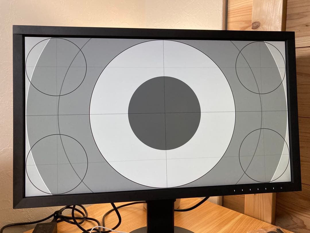 EIZO 4K 27型 カラーマネージメント液晶モニター