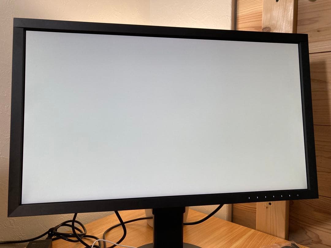 EIZO 4K 27型 カラーマネージメント液晶モニター