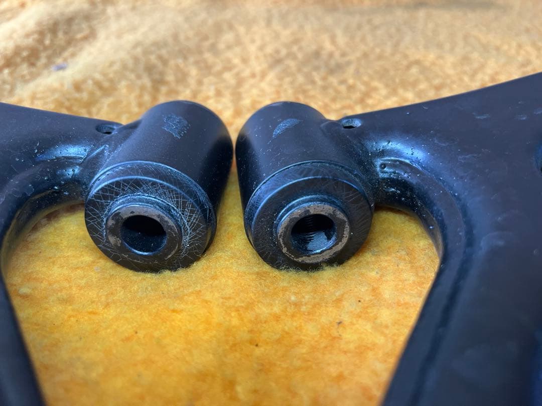 t*i様 ダイハツ エッセ L235S 加工ロアアーム