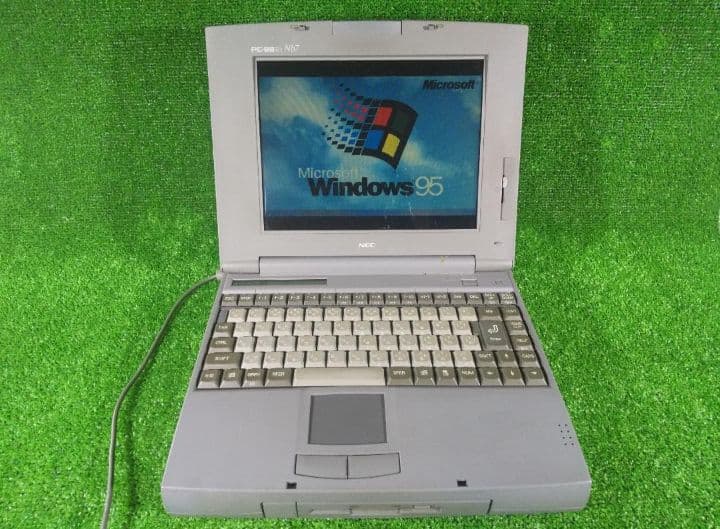 PC-9821 Nb7／Win95+MS-DOS／液晶張替／FDD OK／AC付