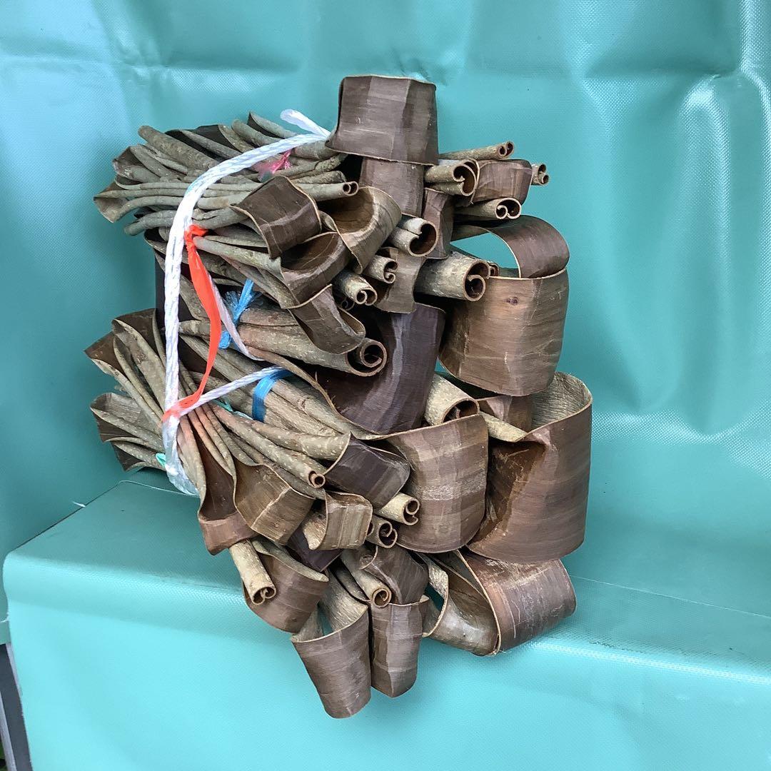 乾燥くるみ樹皮、2kg 。　7-067