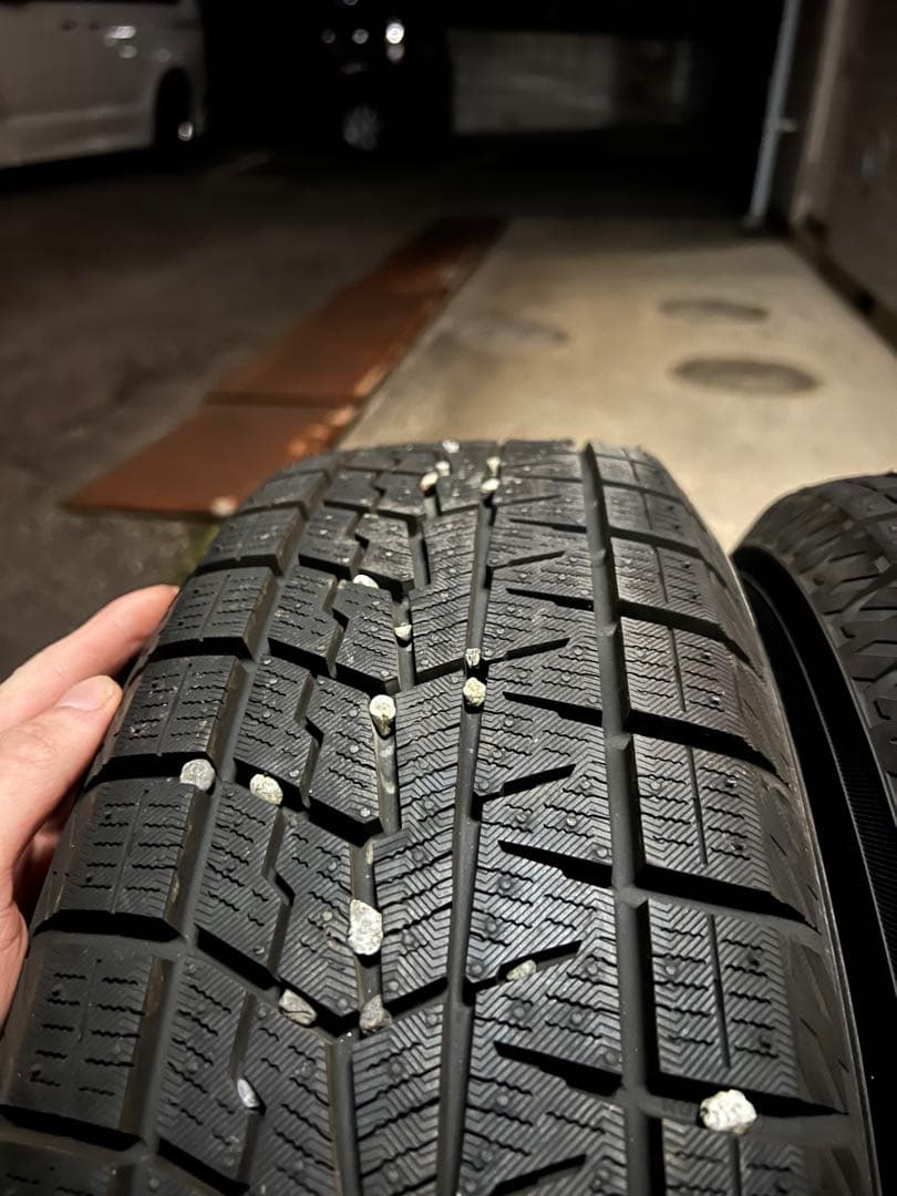 ヨコハマ スタッドレス 175/65R15 4H 23年製 イボ残り 4本セット