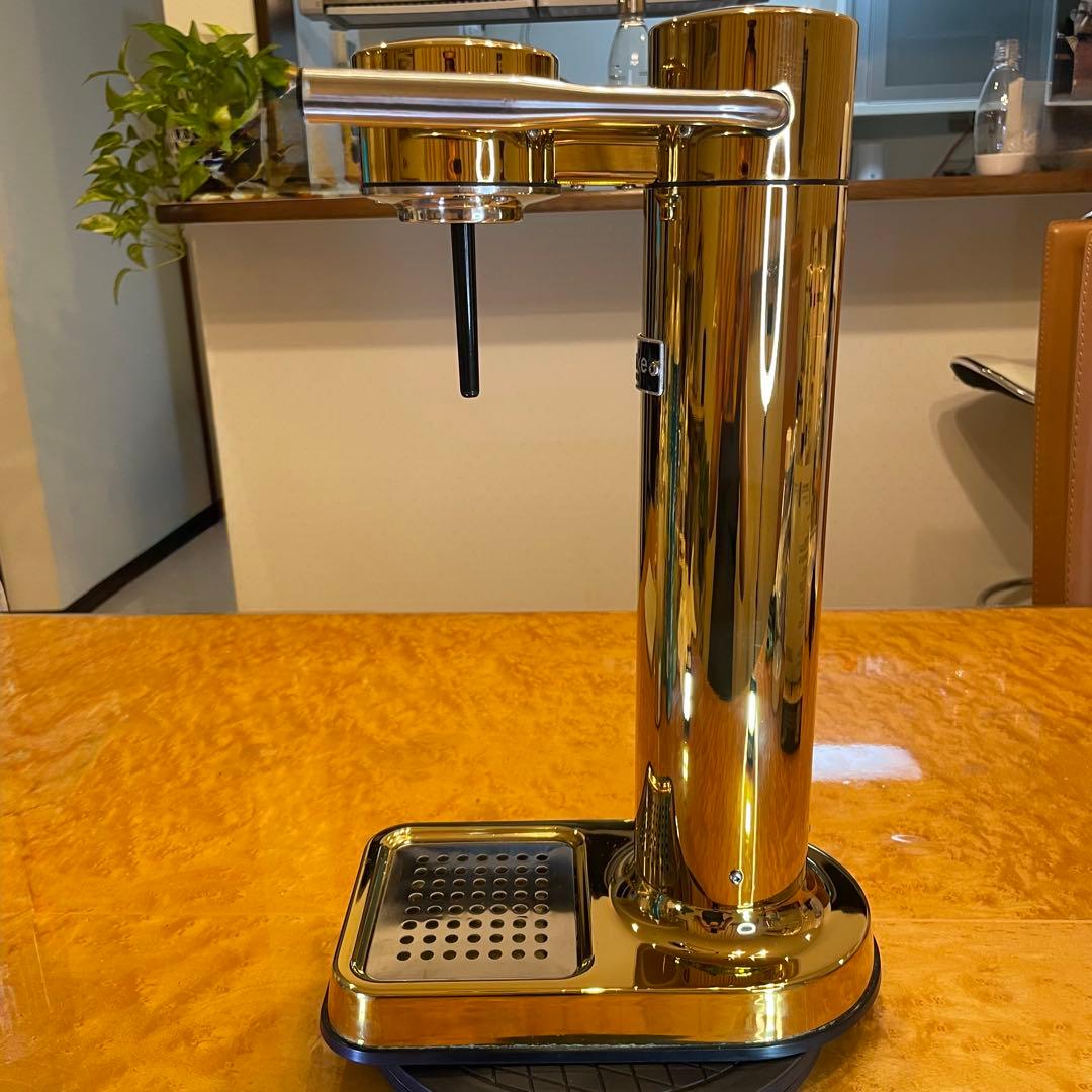 AARKE カーボネーター　ゴールド　ガスシリンダー2本、専用ボトル2本