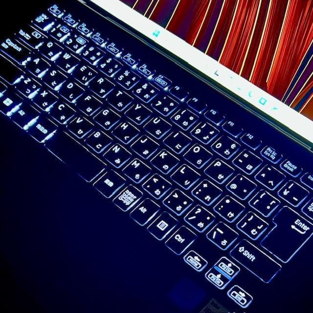 2021《優良美品》第11世代i7/32GB/1TB/タッチパネル VAIO