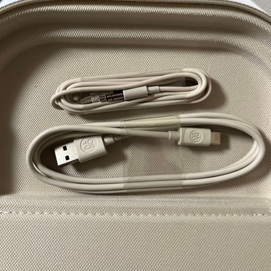 4月末まで。値下げ可　BANG＆OLUFSEN　Gold Tone