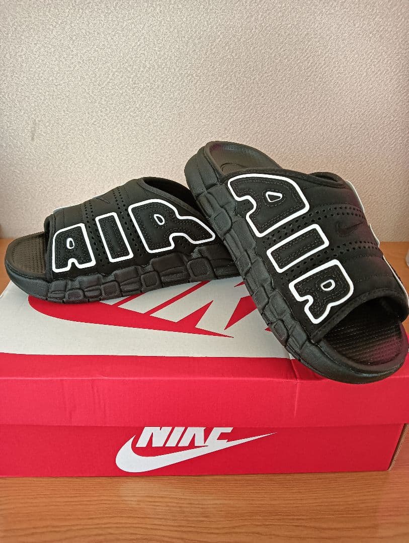 【ナイキ】エアモアアップテンポスライドサンダル
