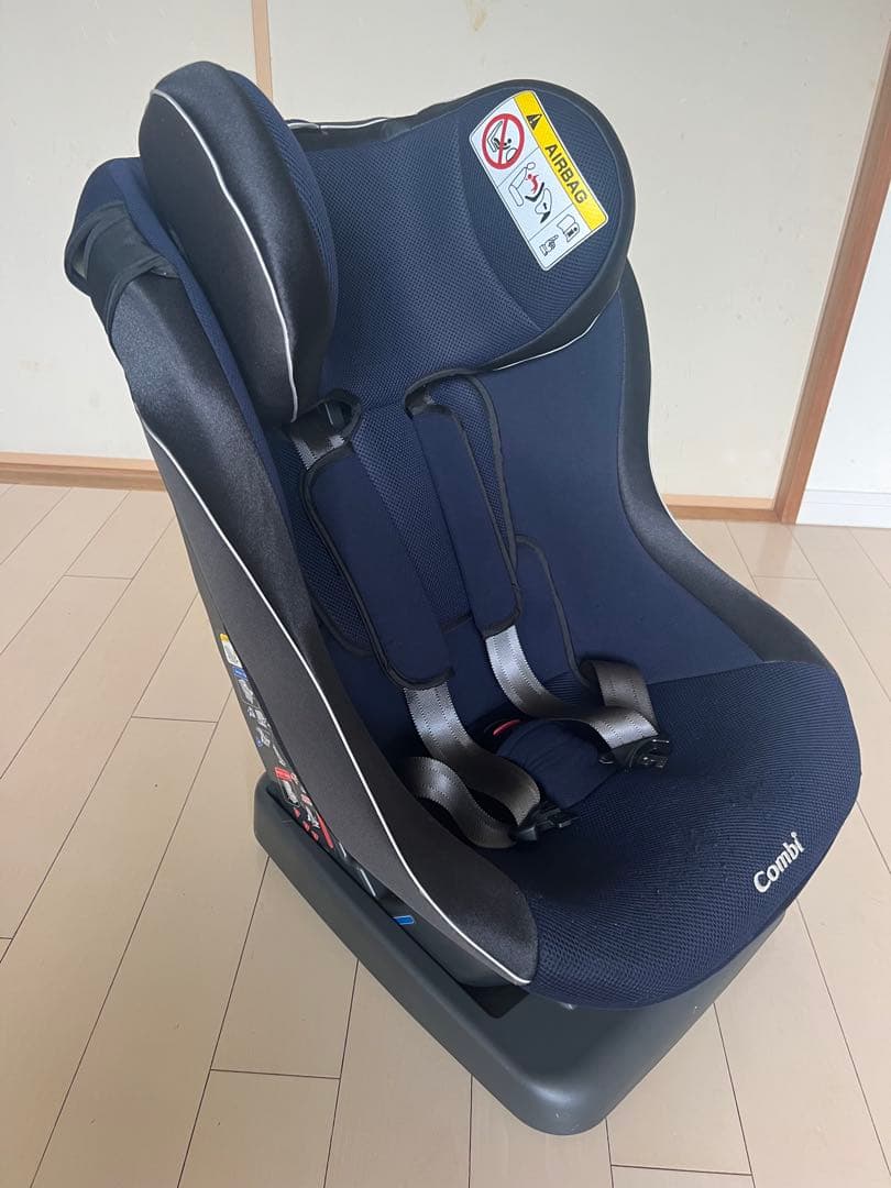 Combi コンビ チャイルドシート ウィゴーグランデ 新生児～4歳頃対応