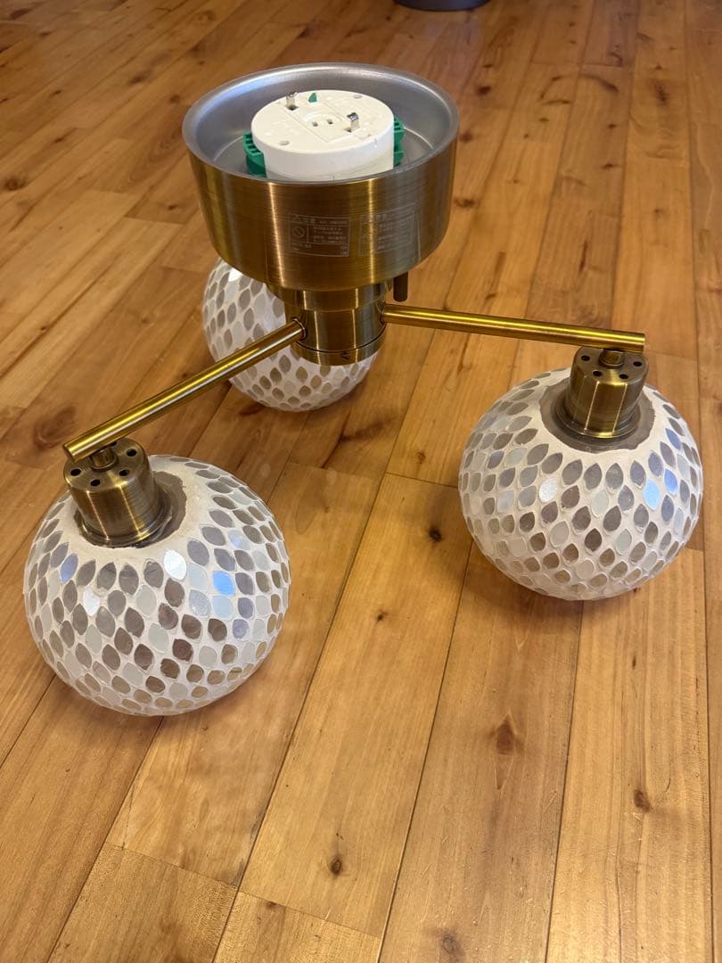 【展示品】シーリングライト レフティア 3灯 E26 LED 電球付き 10畳