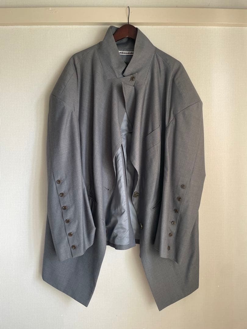 【美品】期間限定値下げ　mikiosakabe グレー 2way変形ジャケット
