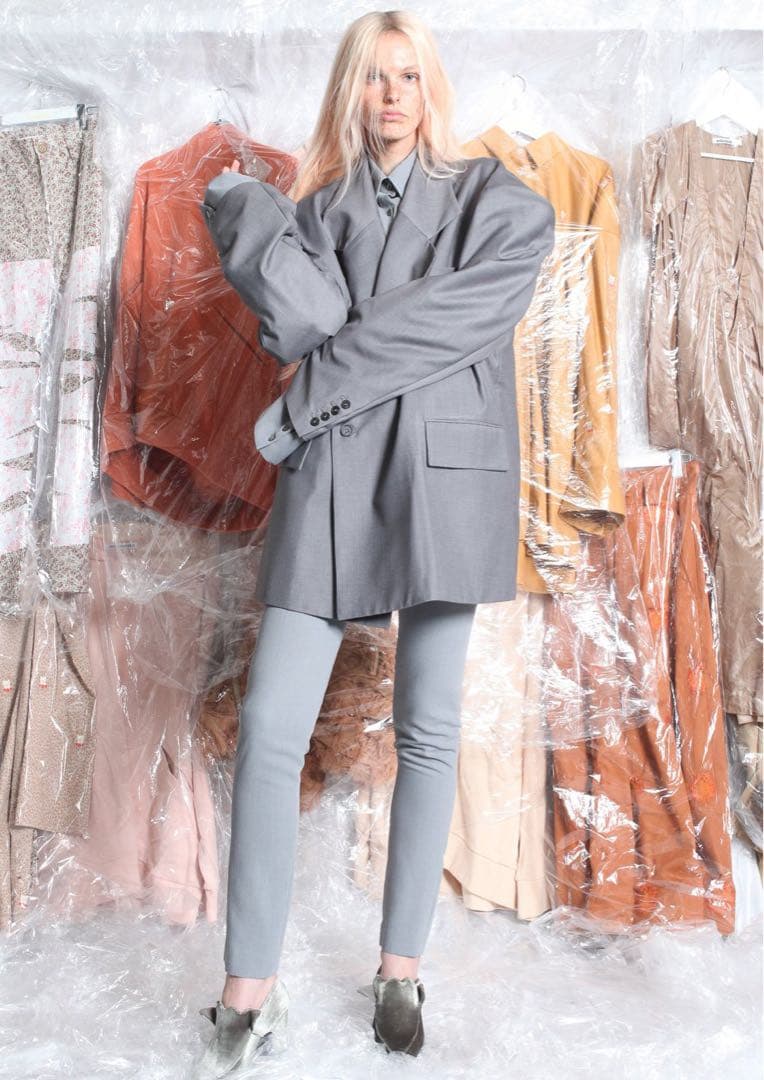 【美品】期間限定値下げ　mikiosakabe グレー 2way変形ジャケット