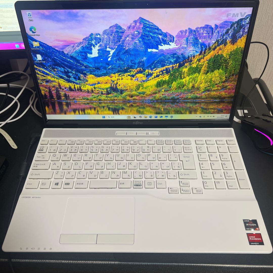 【ほぼ未使用品】富士通 LIFEBOOK AH480/H プレミアムホワイト