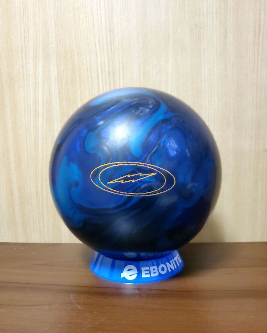 ASTRO PHYSIX II ボウリングボール　15ポンド