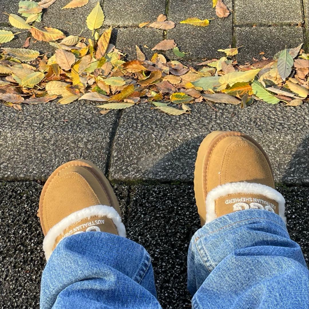 UGG AUSTRALIAN SHEPHERD ベージュ ムートンブーツ