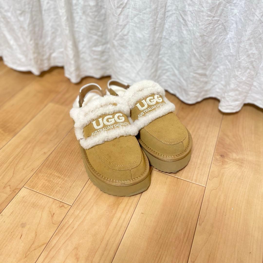 UGG AUSTRALIAN SHEPHERD ベージュ ムートンブーツ