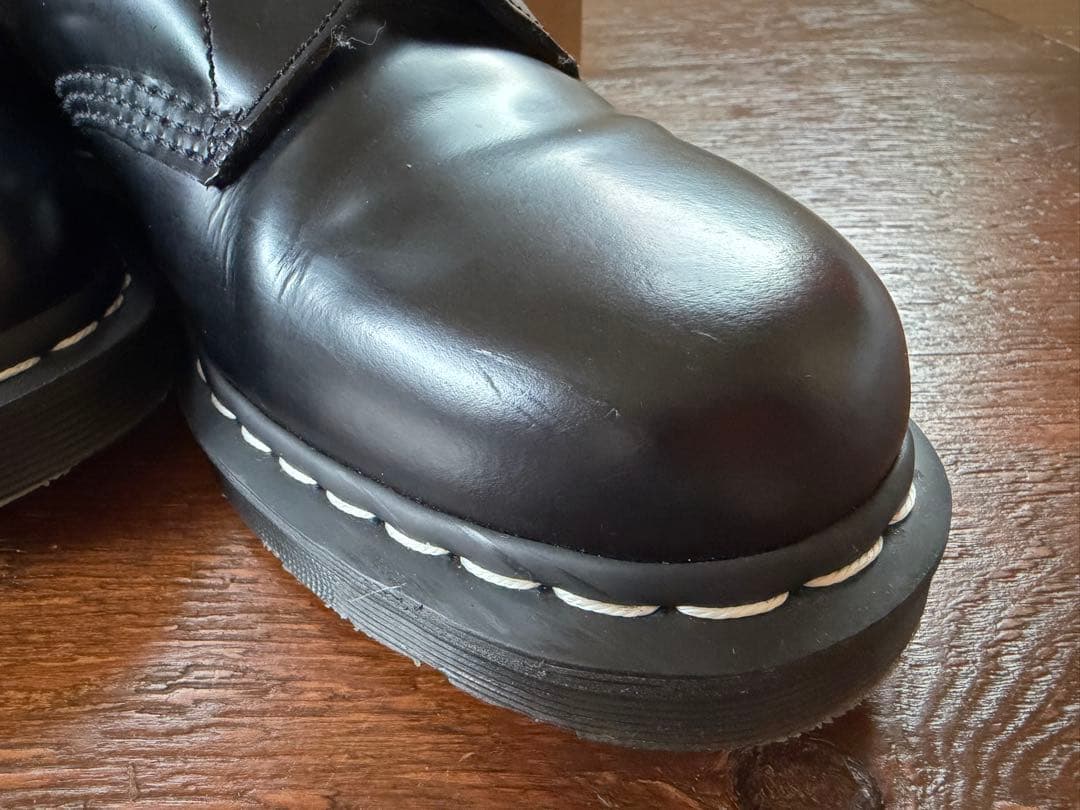 定価の半額 極美品 ドクターマーチン ホワイトステッチ 8 ホール 28cm