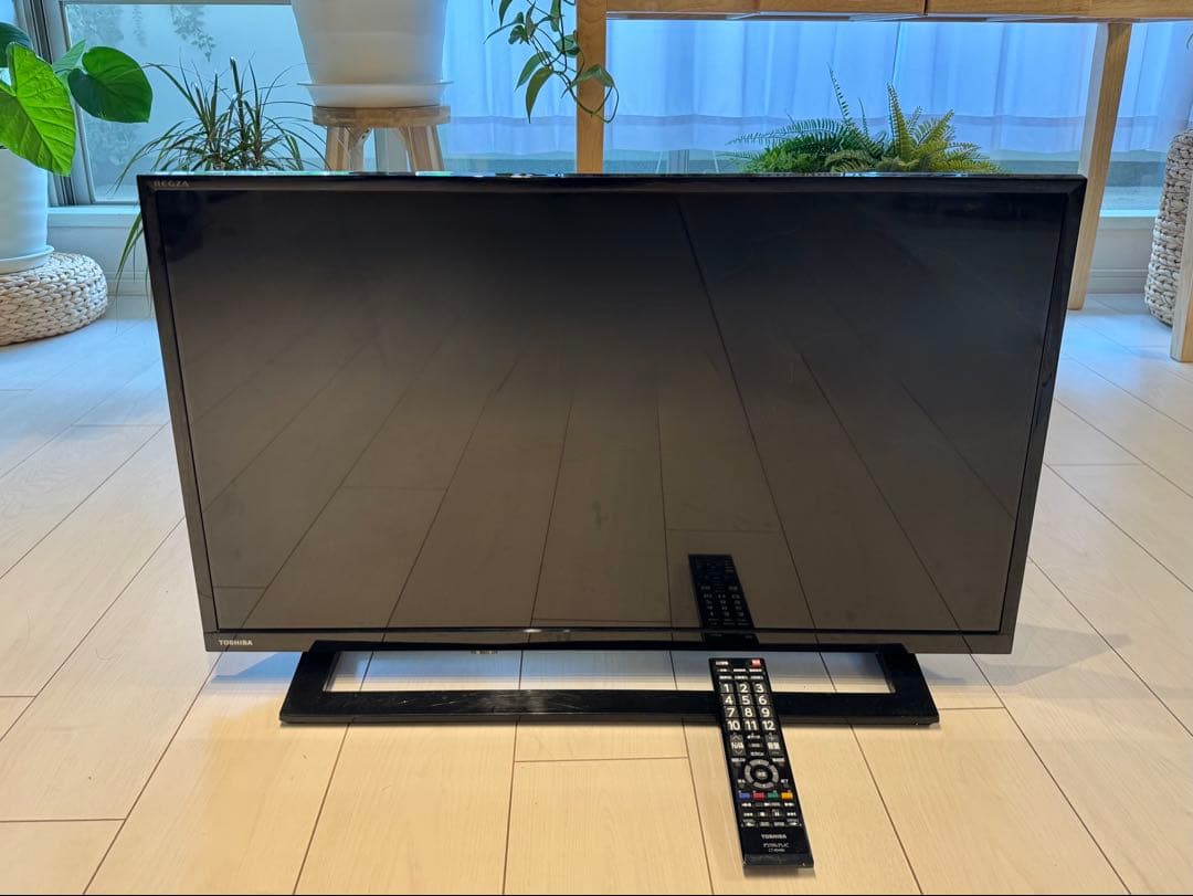 TOSHIBA 32型液晶テレビ HDMI USB端子搭載