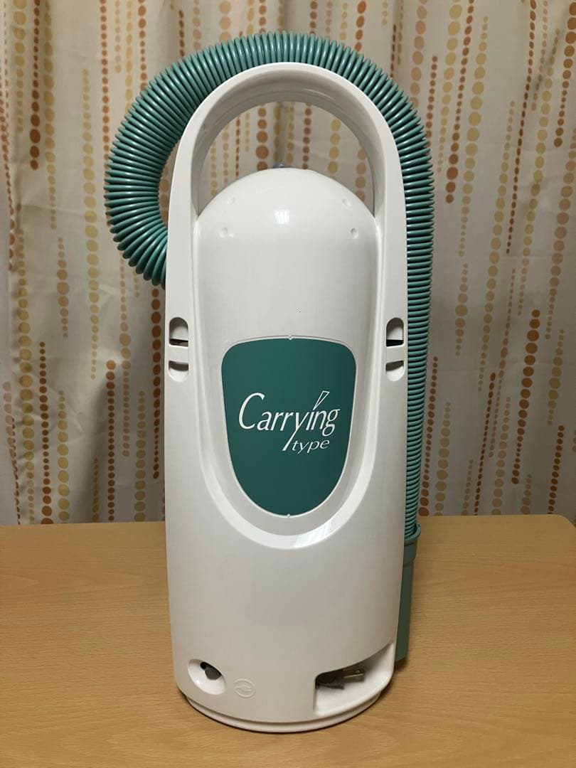 美品●パナソニック電気掃除機MC-K10P￼●純正紙パック8個+すき間ノズル付き