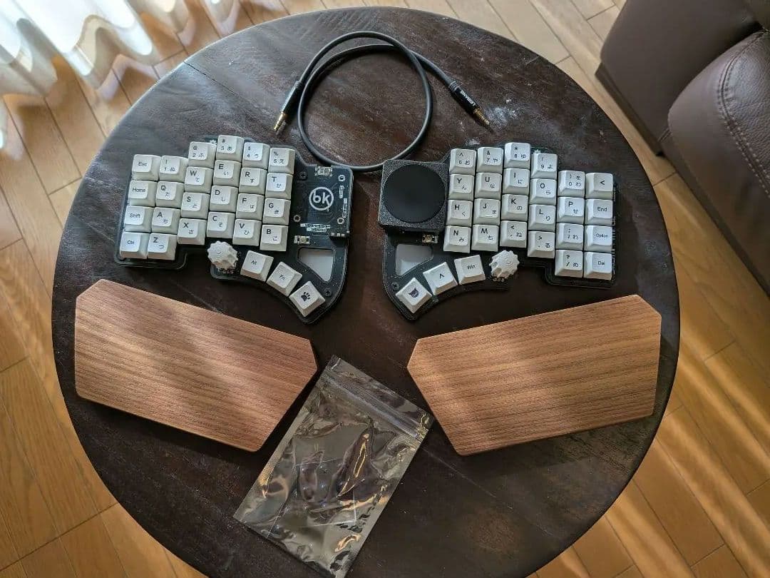 分割型キーボード本体（Dilemma max）