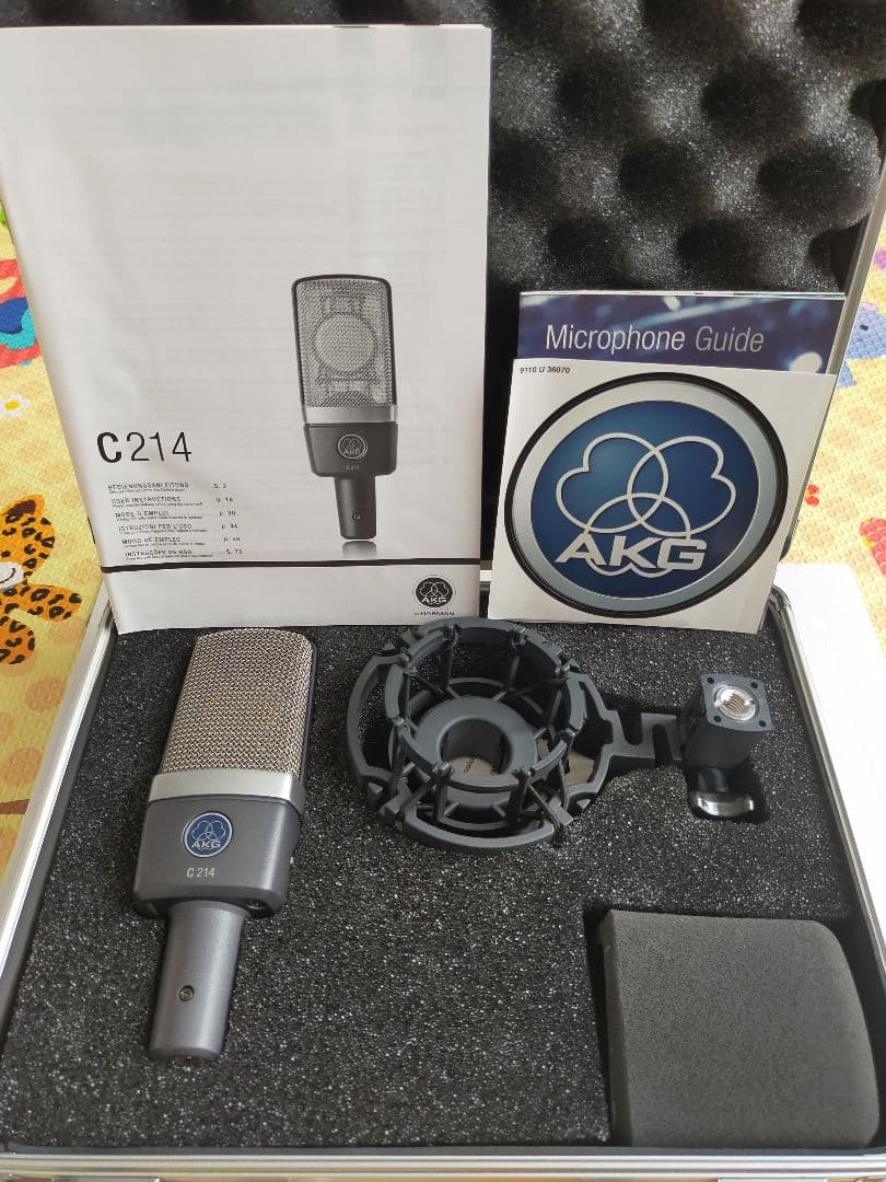 AKG C214 コンデンサーマイク