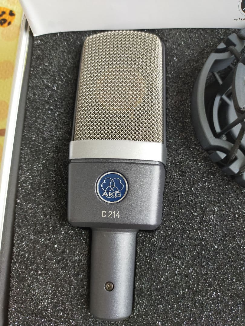AKG C214 コンデンサーマイク