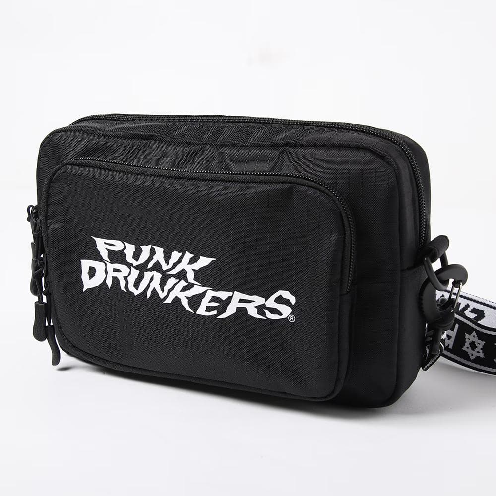 PUNK DRUNKERS パンクドランカーズ ギザロゴショルダーバッグ 黒