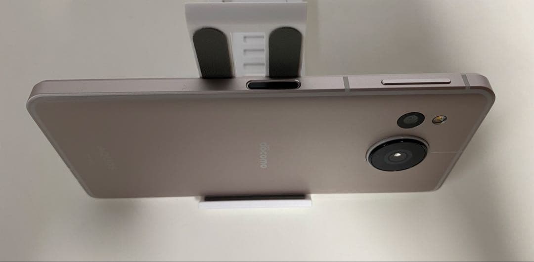 【美品】AQUOS sense 8 128GB docomo SIMフリー