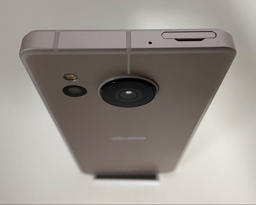 【美品】AQUOS sense 8 128GB docomo SIMフリー