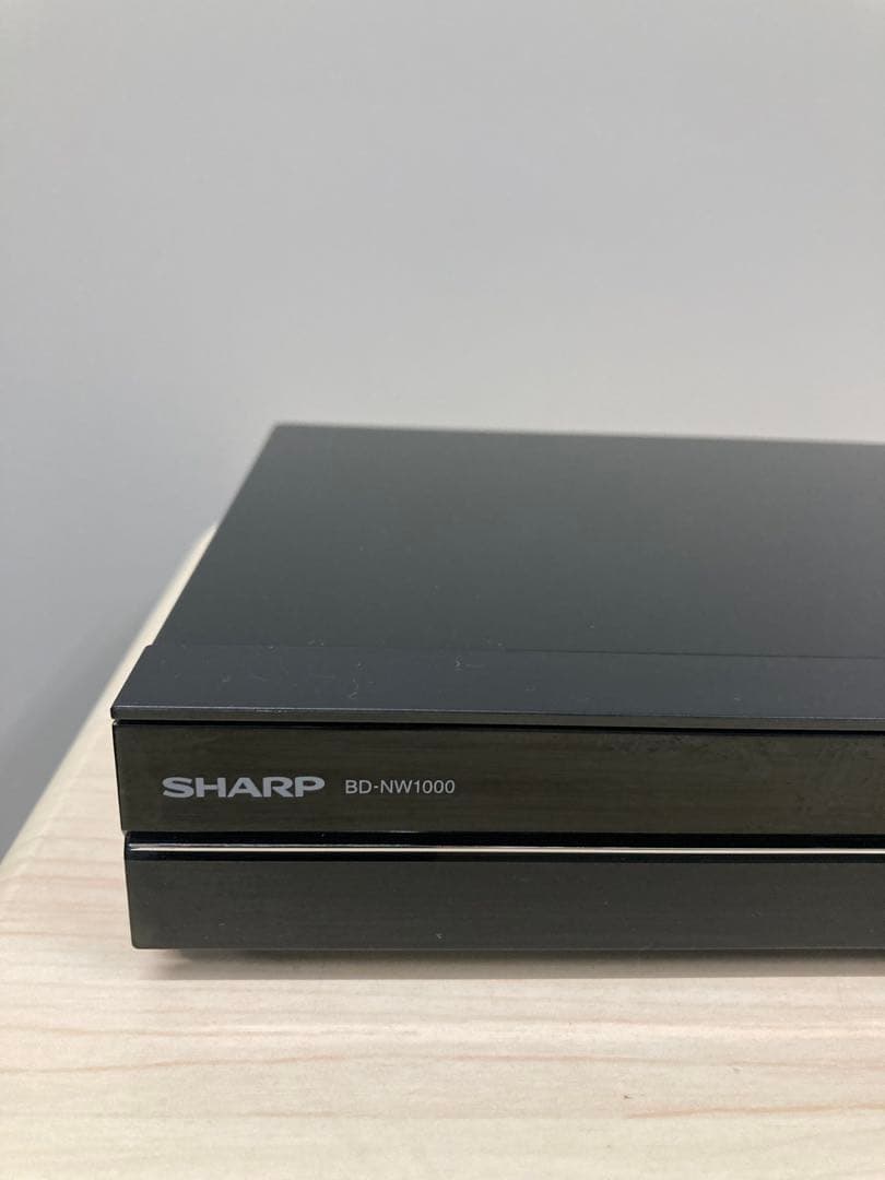 かなり綺麗 1TB リモコン新品　シャープ　AQUOS BD-NW1000