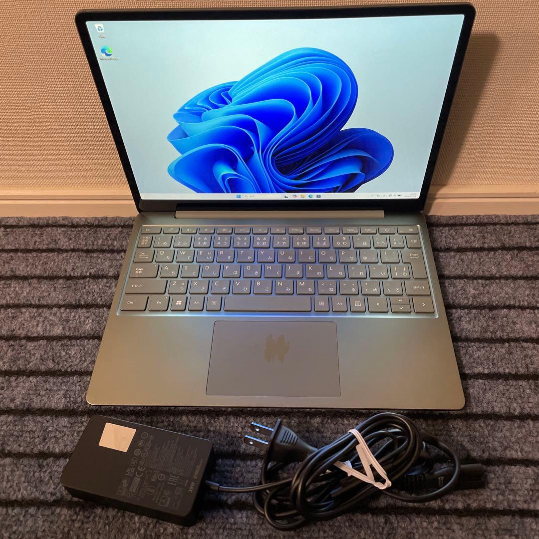 142 surface Laptop Go2 11世代 8GB 128GB