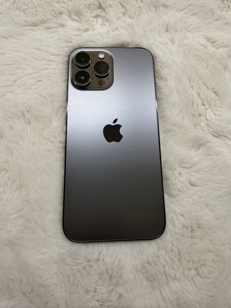 グエン　ホアンiPhone 13 Pro Max 256GB 本体