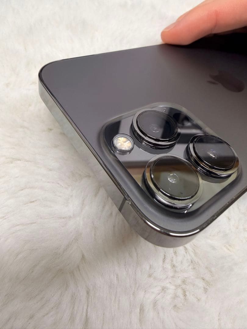 グエン　ホアンiPhone 13 Pro Max 256GB 本体