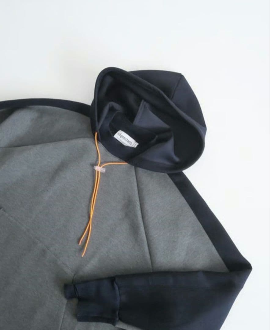 ナゴンスタンス ダンボールフレアフードプルオーバー