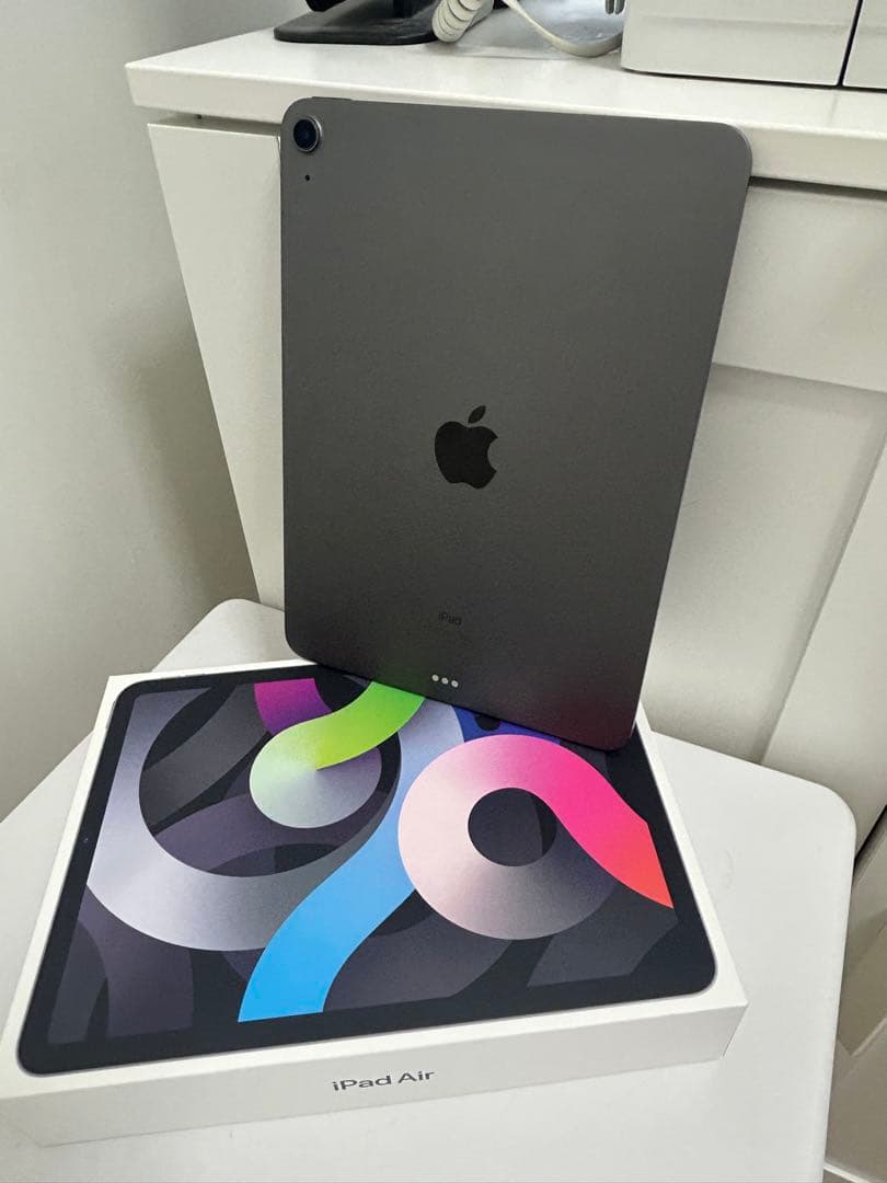 Apple iPad 第4世代　wi-FIモデル スペースグレー 本体