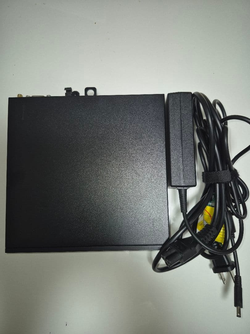 DELL OptiPlex 3060 Micro 8th Core i5　8GB