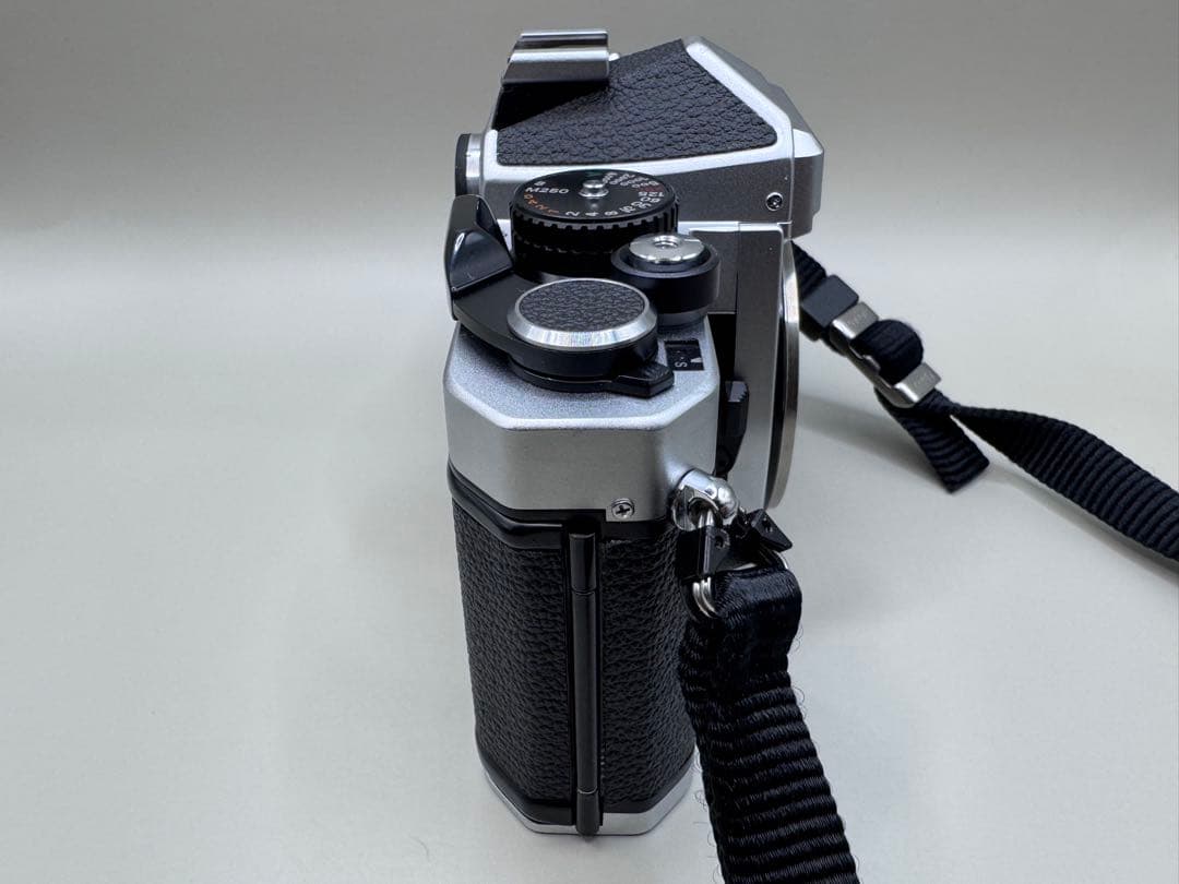 【超美品】 Nikon FE2 / Zoom-NIKKOR 35-105mm