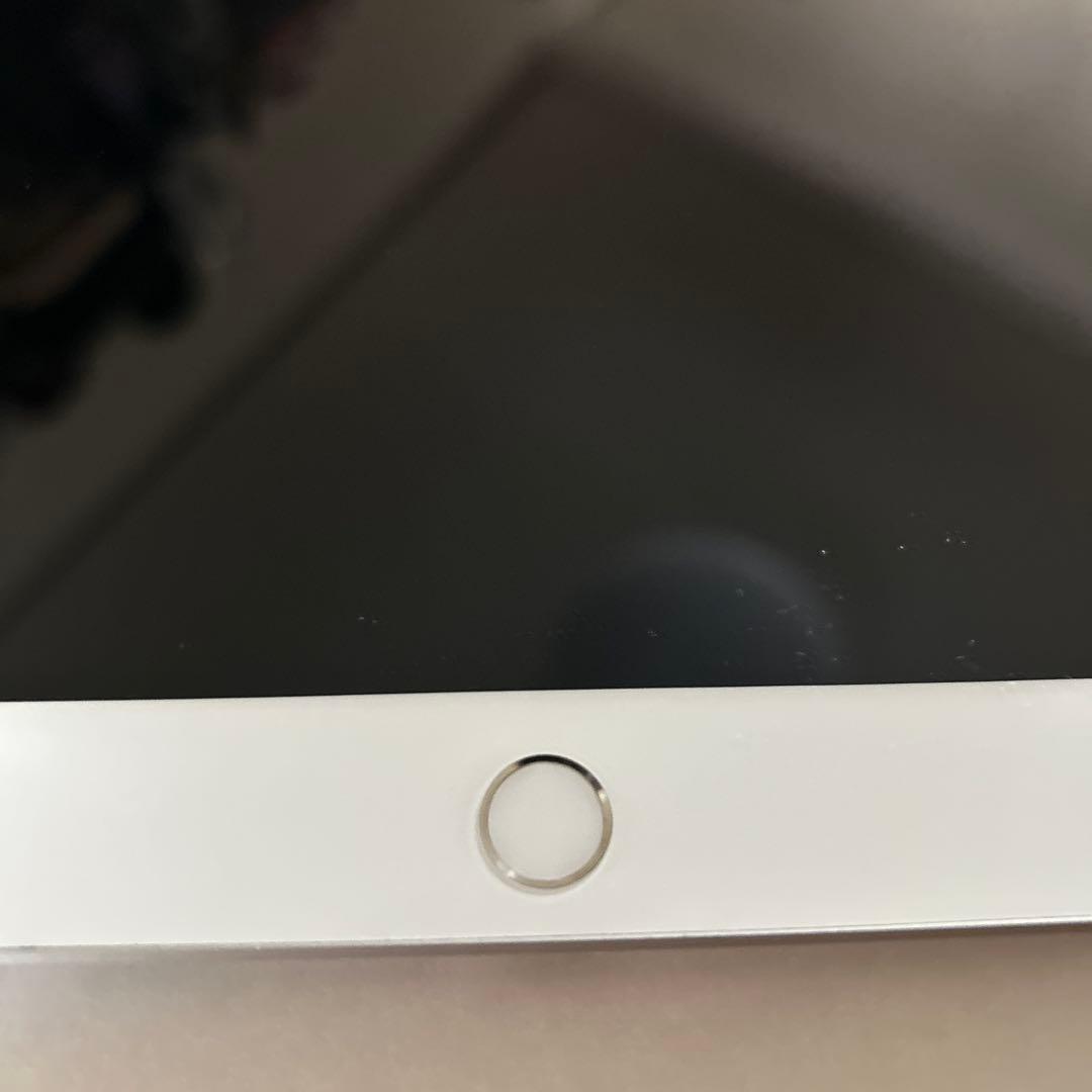 Apple iPad 第七世代 シルバー 本体