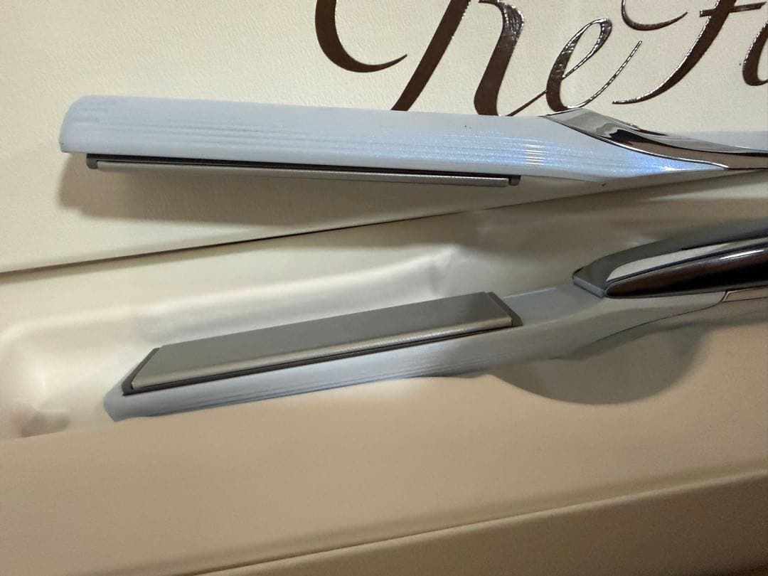 【美品】ReFa RE-AT ストレートヘアアイロン