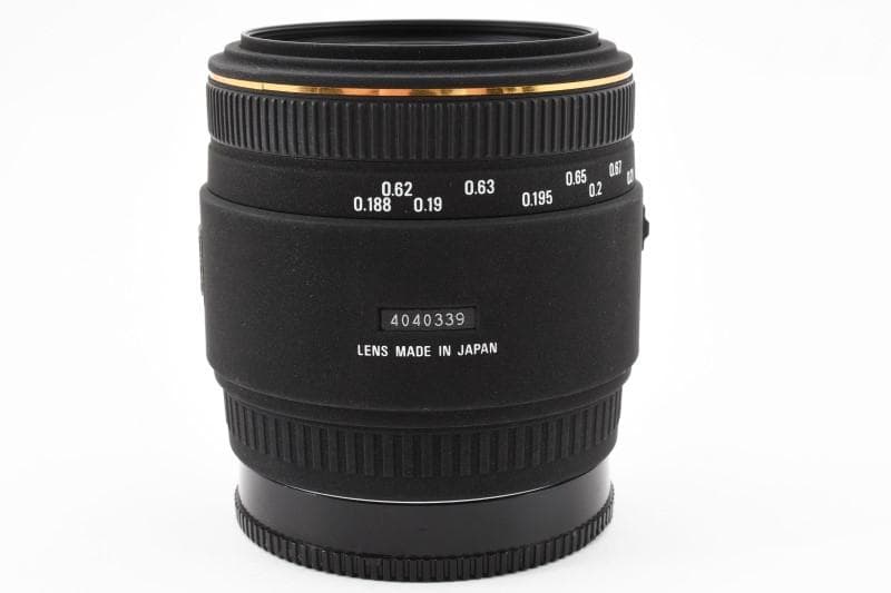 Sigma 50mm f/2.8 DG MACRO EX 標準マクロレンズ