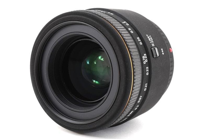 Sigma 50mm f/2.8 DG MACRO EX 標準マクロレンズ