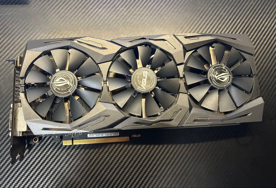 ASUS GeForce GTX 1070 STRIX Gaming 動作未確認