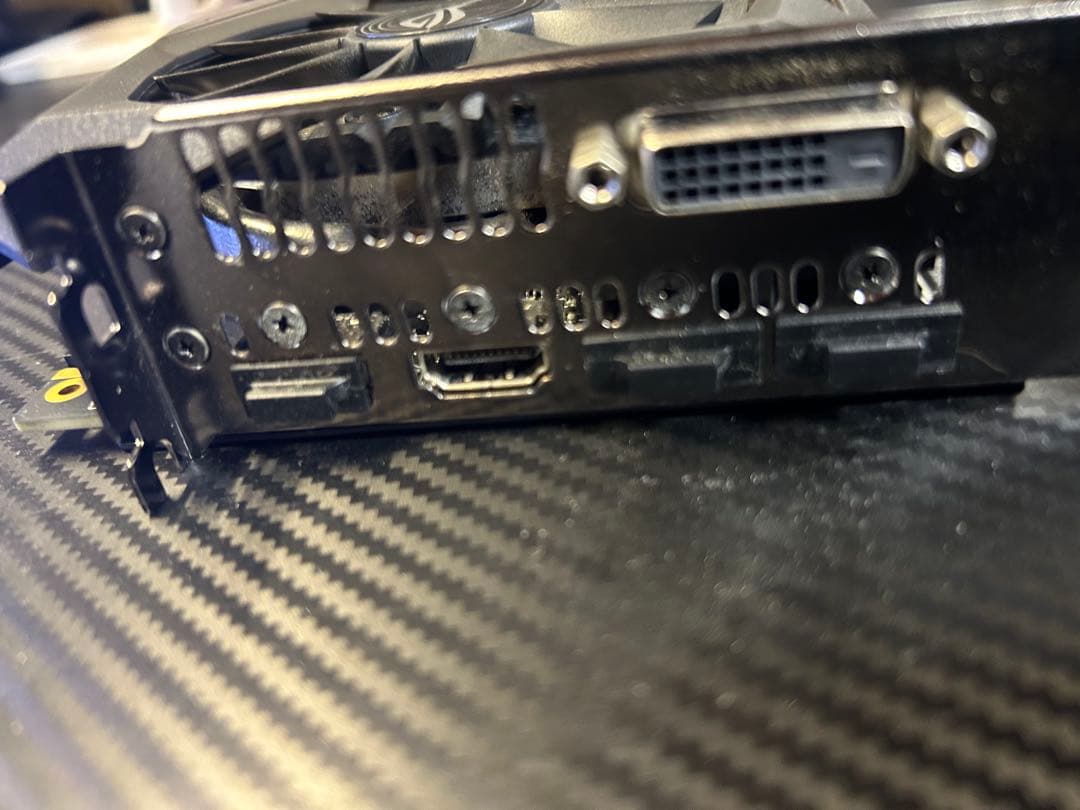 ASUS GeForce GTX 1070 STRIX Gaming 動作未確認