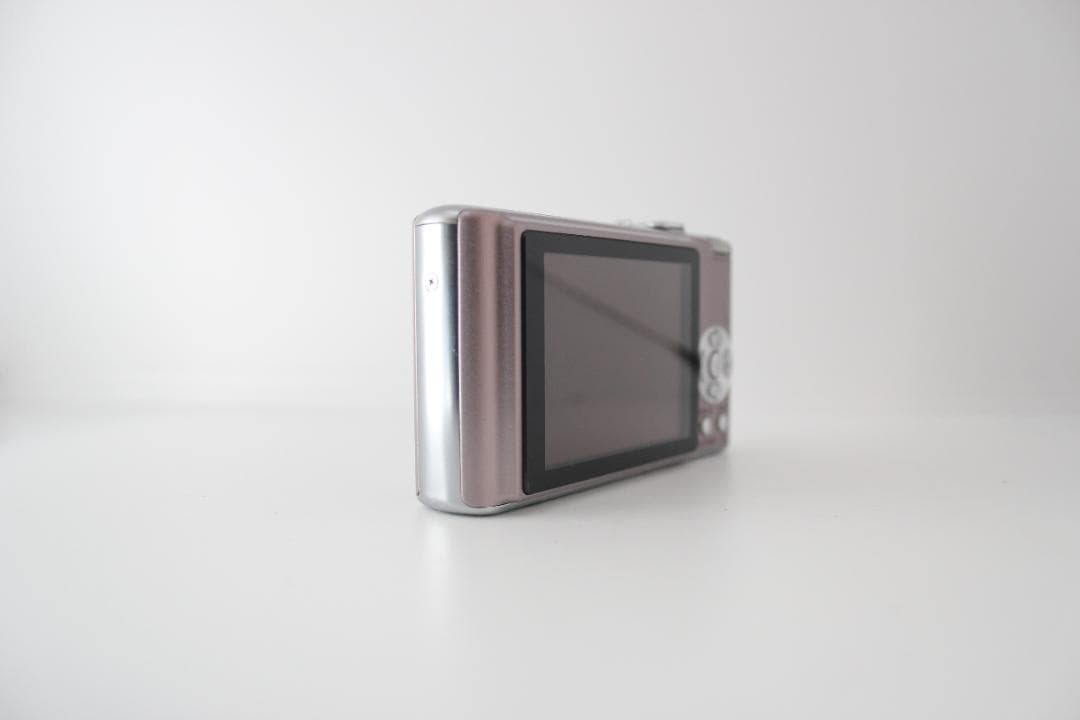 （極美品）Panasonic LUMIX DMC-FX30