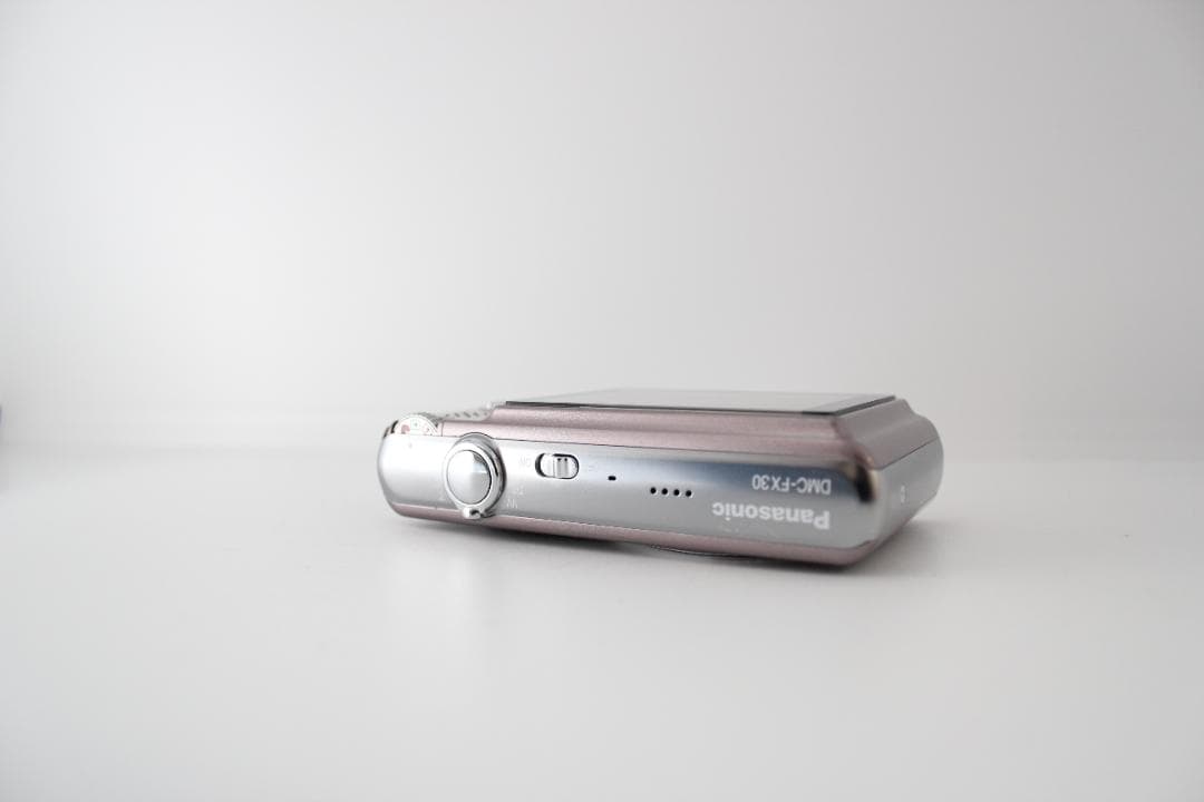 （極美品）Panasonic LUMIX DMC-FX30