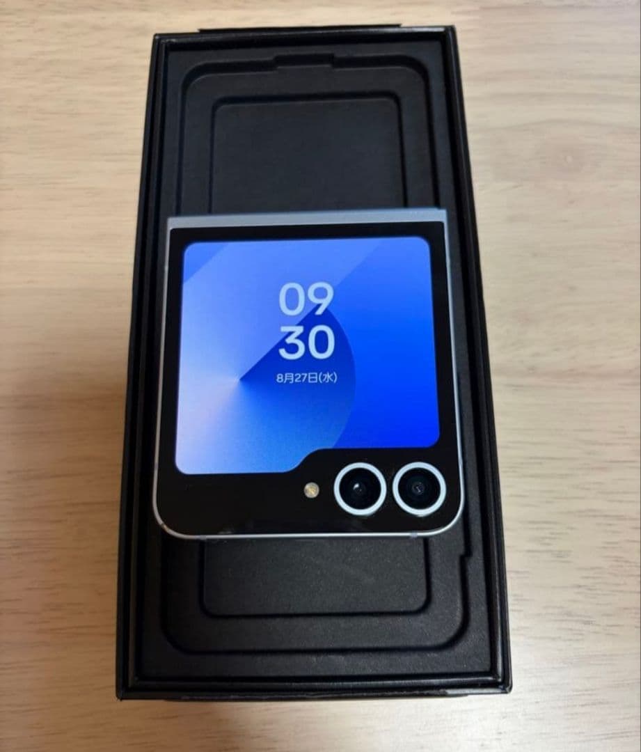 GALAXY flip6 docomo版