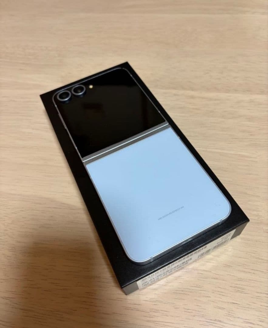 GALAXY flip6 docomo版