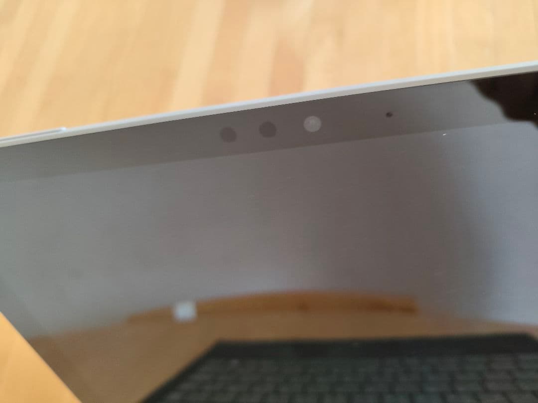 Microsoft Surface Pro5 12インチ