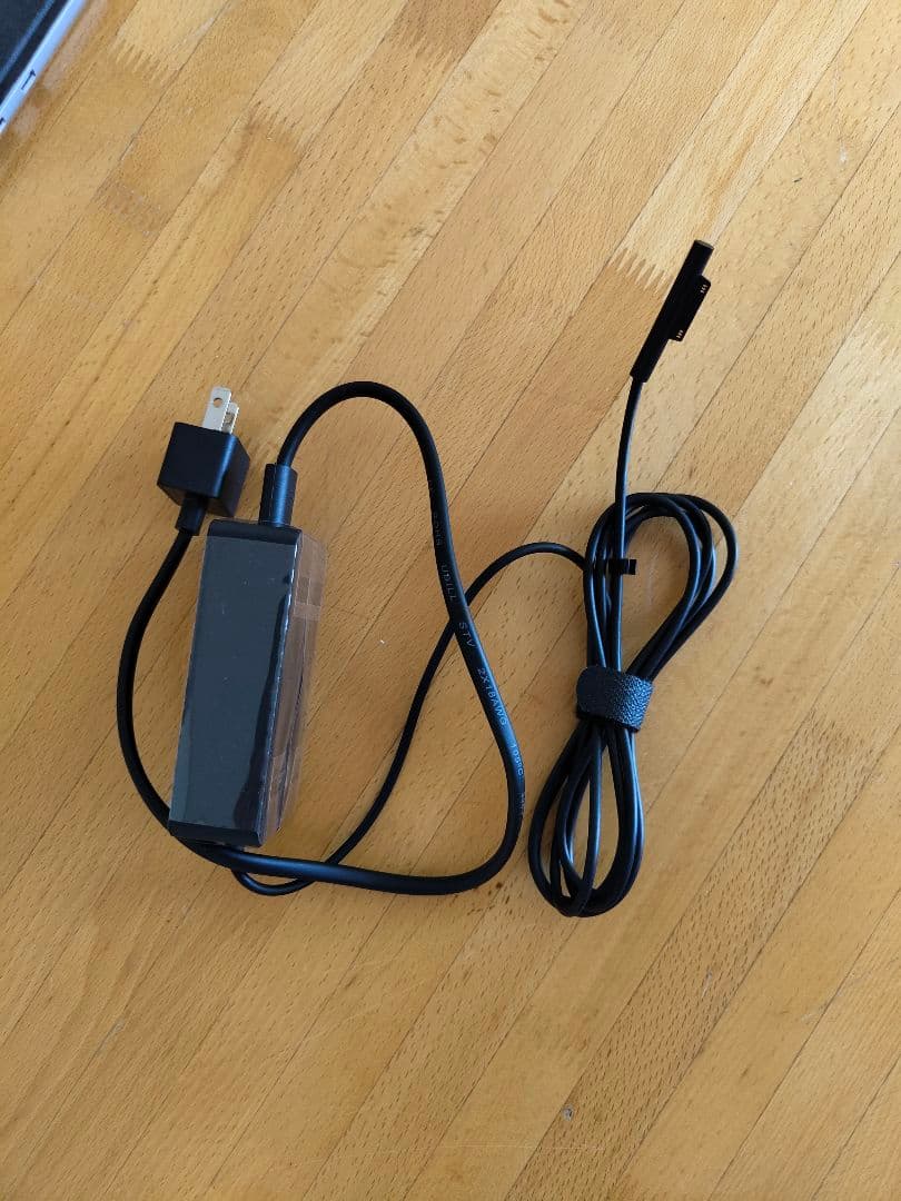 Microsoft Surface Pro5 12インチ