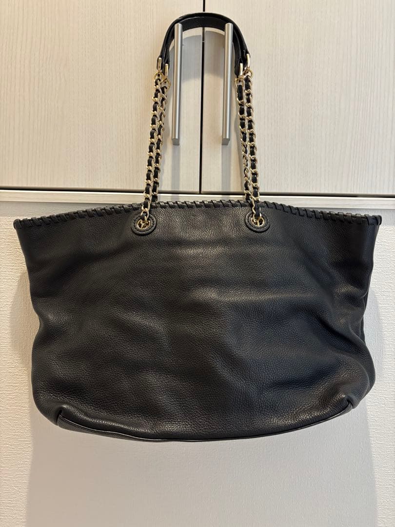 本日限定値下げ中です‼︎ 美品　トリーバーチ　レザーチェーンバック　ブラック